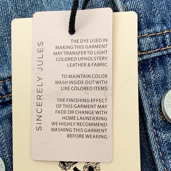 Sincerely Jules NWT WOMENS Washed  Blue Denim Jacket Medium - Picture 7 of 8